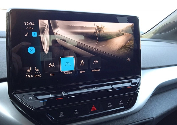 Volkswagen ID.4 cena 138000 przebieg: 10138, rok produkcji 2021 z Gliwice małe 379